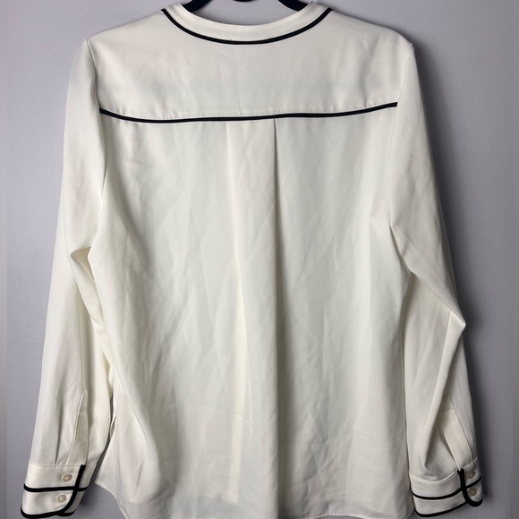 Calvin Klein Women’s Off white Button Down Shirt with black lining Large NWT - Picture 9 of 11